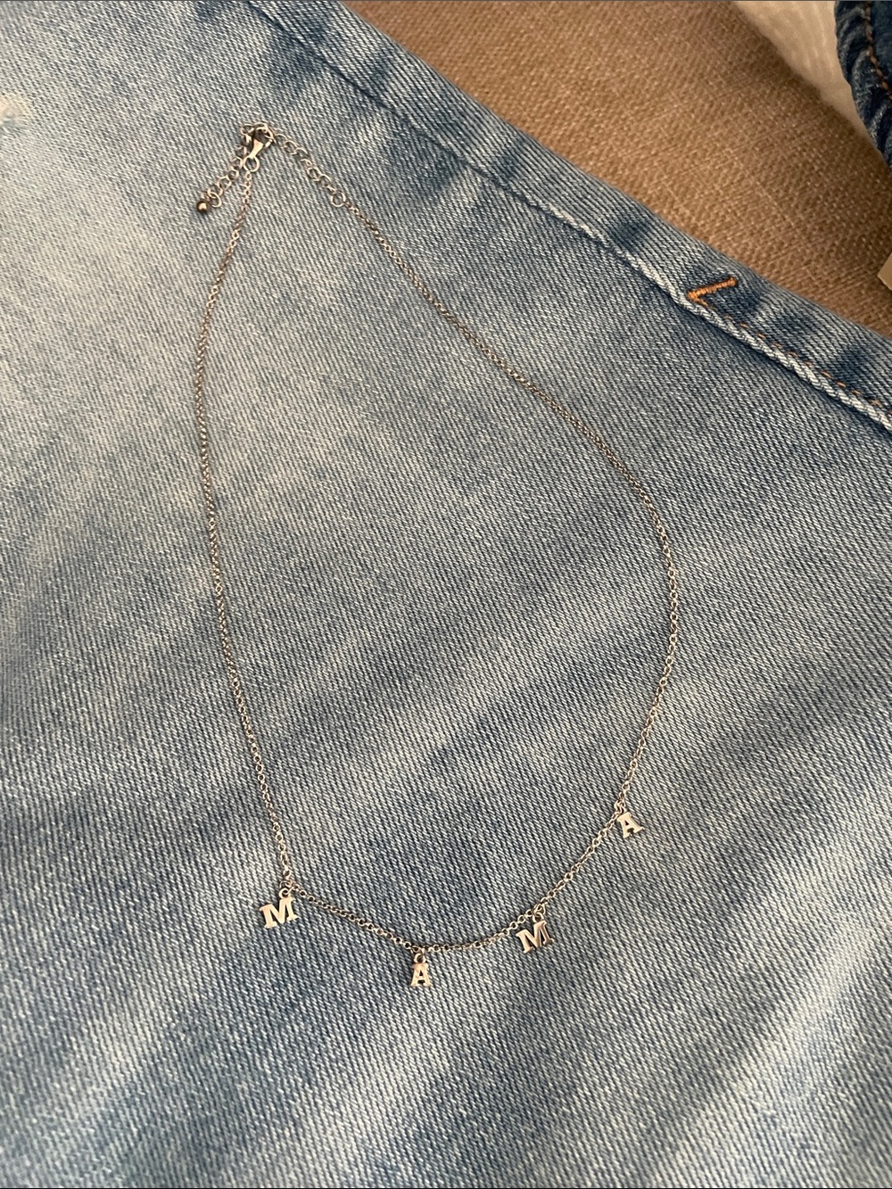 Personalized Silver 'MAMA' Letter Necklace - Women's Jewelry